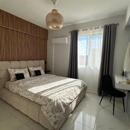 Sea View Apartment Near The Beach Paphos ภายนอก รูปภาพ