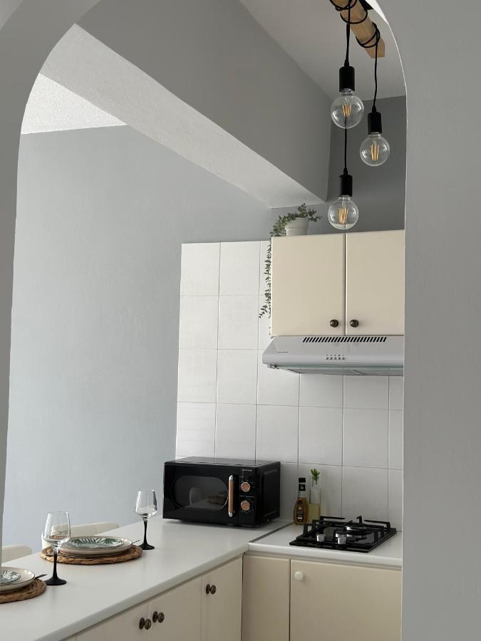 Sea View Apartment Near The Beach Paphos ภายนอก รูปภาพ