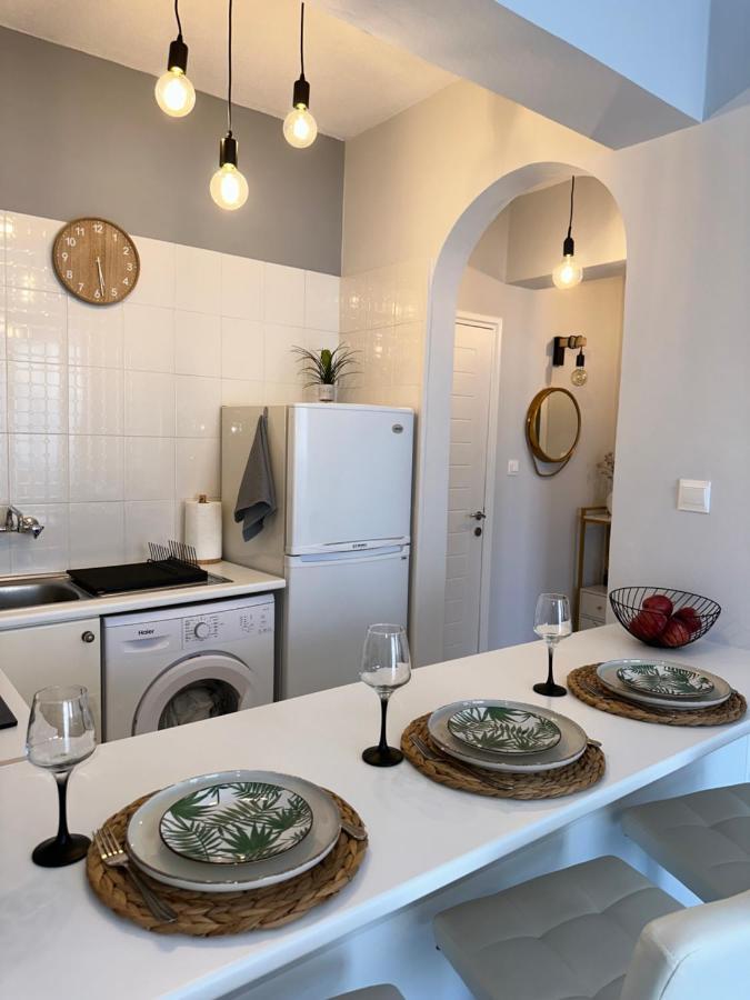 Sea View Apartment Near The Beach Paphos ภายนอก รูปภาพ