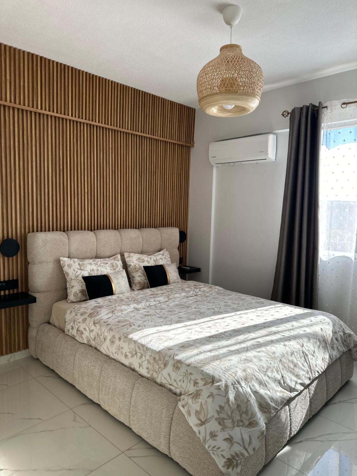 Sea View Apartment Near The Beach Paphos ภายนอก รูปภาพ